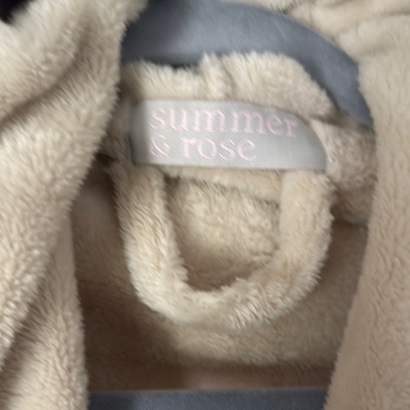 Summer & Rose Plush Cream Robe - Picture 2 of 4